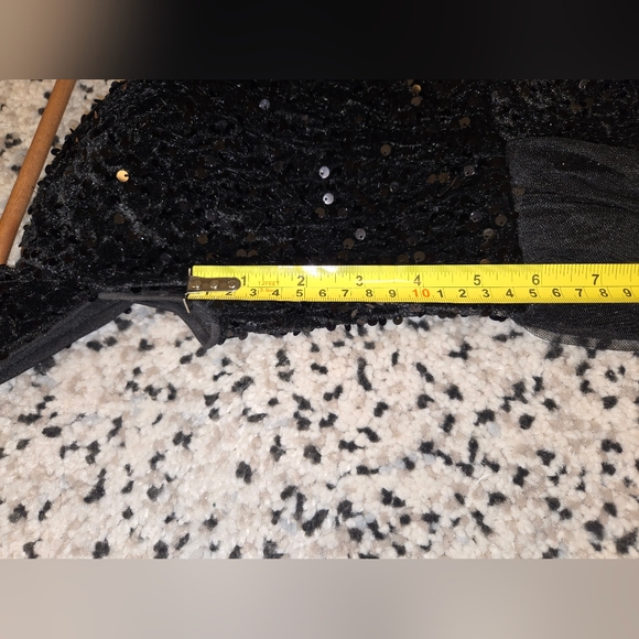 Faeriesty gown. Size XS. Black sequined. Tulle surrounding empress waist - Picture 12 of 13